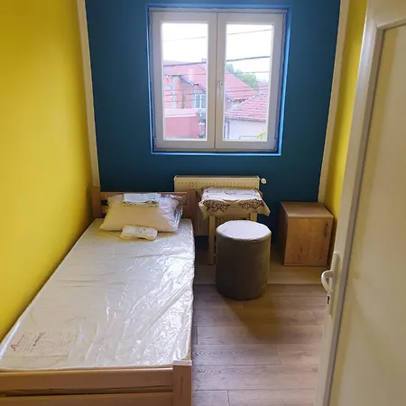 Tara Проживание в семье *